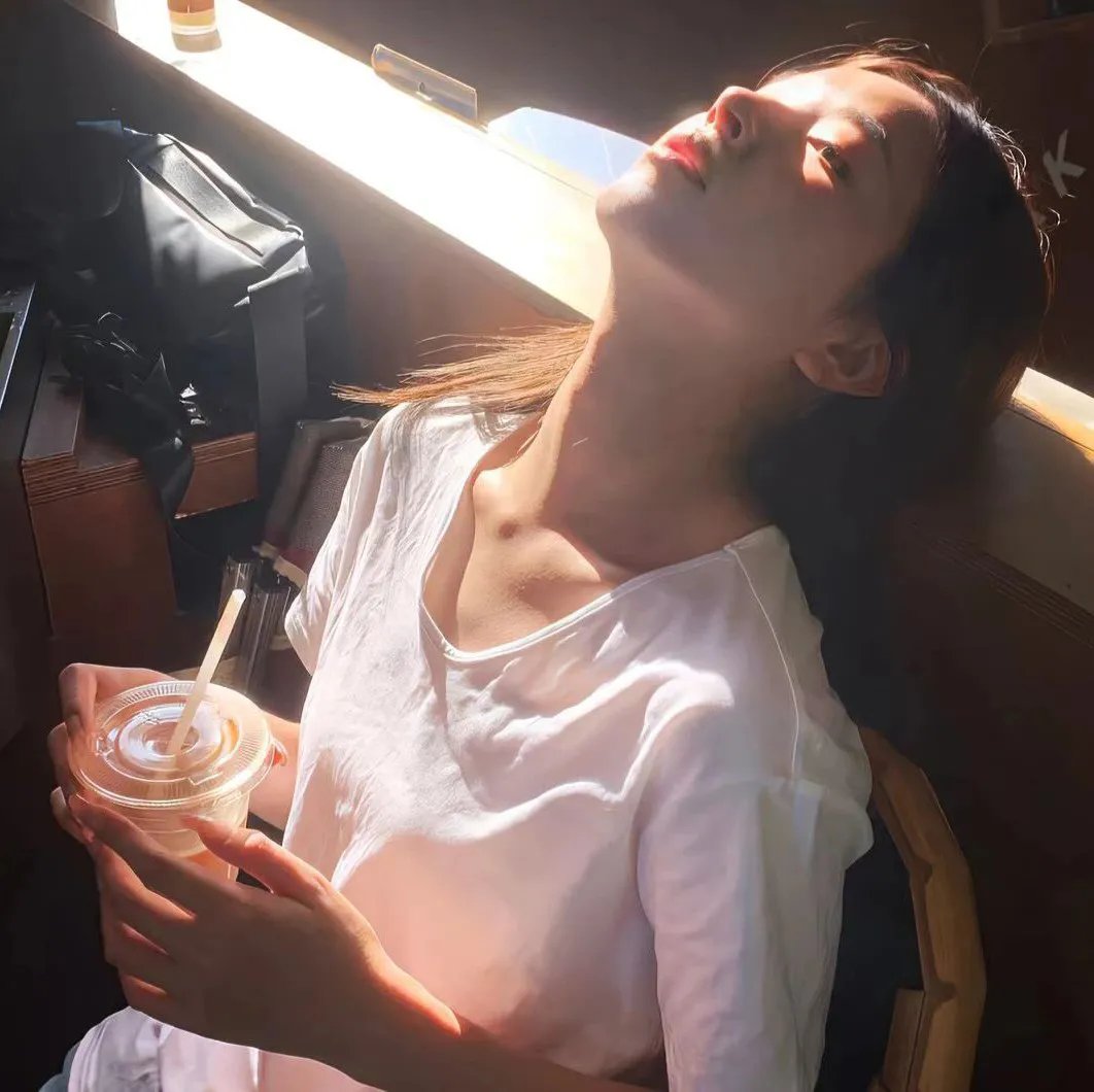 独行月球 封面