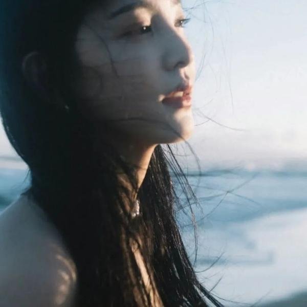 逐浪之夏 封面